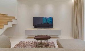 Deretan Polytron TV 32 Inch, Visual dan Audio Jelas