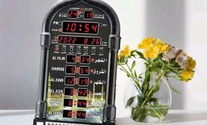 Jam Dinding Adzan untuk Ingatkan Jadwal Sholat Jam Dinding Adzan